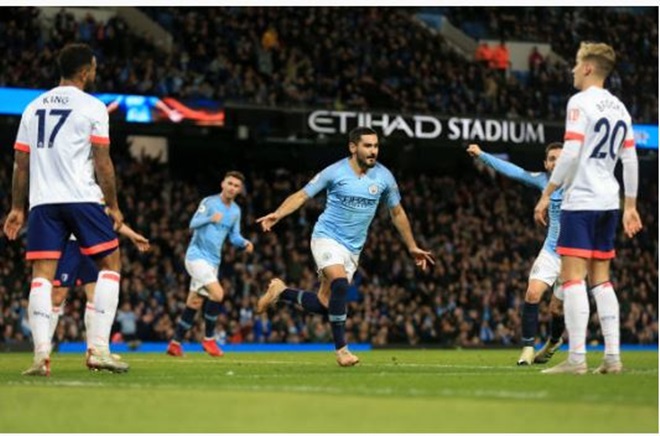 Gundogan có trận đấu đầy ấn tượng ở vị trí tiền vệ trung tâm.