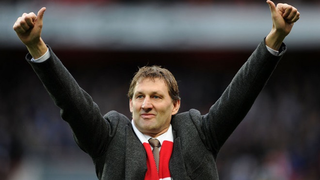 "Quý ngài" Arsenal: Tony Adams.