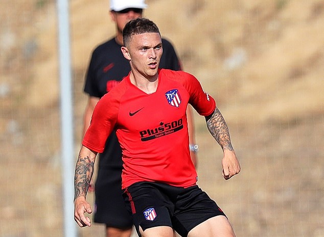 Kieran Trippier warmly greeted by Atletico Madrid team-mates as he trains for first time after signing from Tottenham in £20m deal - Bóng Đá