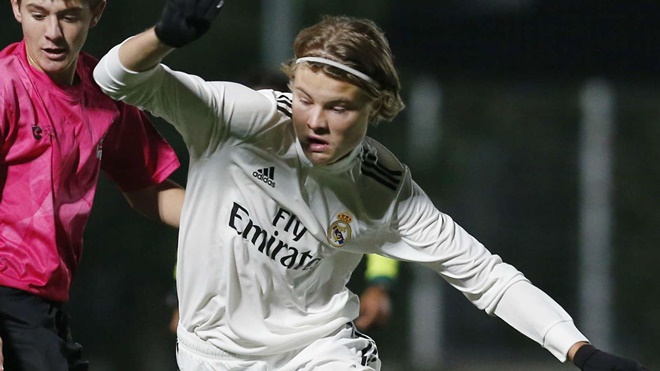 Andri Gudjohnsen - Ex-Barcelona star's son making waves at Real Madrid - Bóng Đá