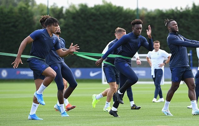 Ảnh Chelsea tập (Daily Mail) - Bóng Đá