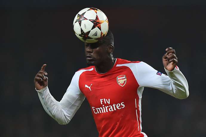 10. Tiền đạo: Yaya Sanogo. Phong độ nghèo nàn nơi Sanogo với 1 bàn thắng sau 20 trận đấu khiến anh rời khỏi Arsenal năm 2017.