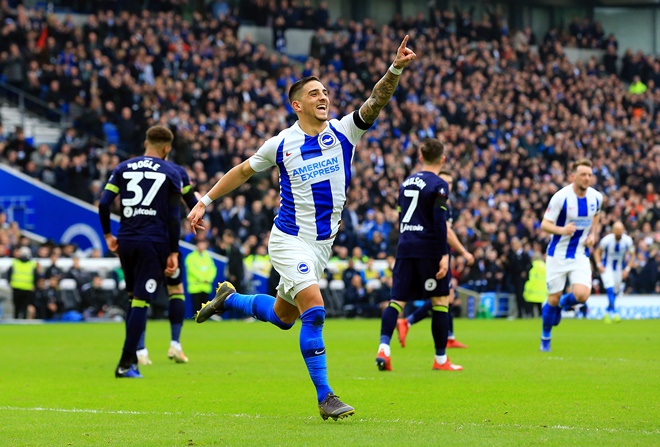 Knockaert trong màu áo Brighton.