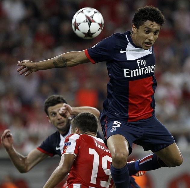 11. Marquinhos (AS Roma sang PSG, 27 triệu bảng, 2013). Bỏ lại quãng thời gian đầu hòa nhập chậm chập, cầu thủ người Brazil dần dần chiếm 1 suất đá chính thường xuyên trong màu áo PSG. Hiện tại, ở tuổi 25, Marquinhos trở thành trụ cột trong màu áo CLB lẫn ĐTQG.