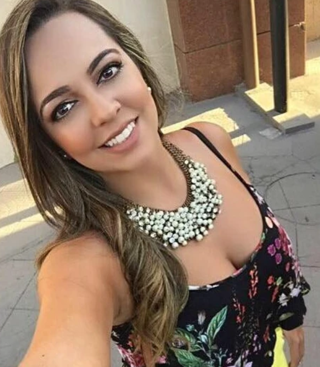 Beatriz Souza được đồn đoán có mối quan hệ 3 người với Ronaldinho và Priscilla.