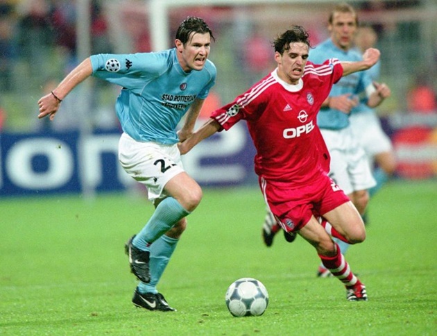 10. Owen Hargreaves. Owen được đôn lên đội 1 Bayern vào năm 2000, trải qua 6 mùa giải khoác áo Hùm xám trước khi gia nhập Man United. Owen sở hữu 218 trận đấu, ghi được 10 bàn cho đội bóng nước Đức, 4 danh hiệu Bundesliga, 1 Champions League.