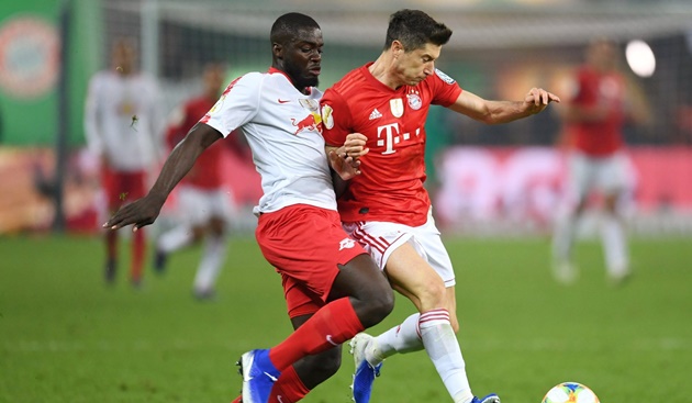 Dayot Upamecano: Why Man Utd and Man City are eyeing RB Leipzig defender - Bóng Đá