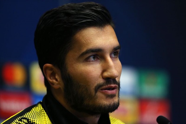 3. Nuri Sahin. Nuri Sahin chính là một trong những nhân tố then chốt của Borussia Dortmund giành chức vô địch Bundesliga mùa giải 2010/2011. Dưới sự dẫn dắt của Jurgen Klopp, đội chủ sân Signal Iduna Park chính thức chấm dứt sự thống trị của Bayern Munich ở giải VĐQG Đức.