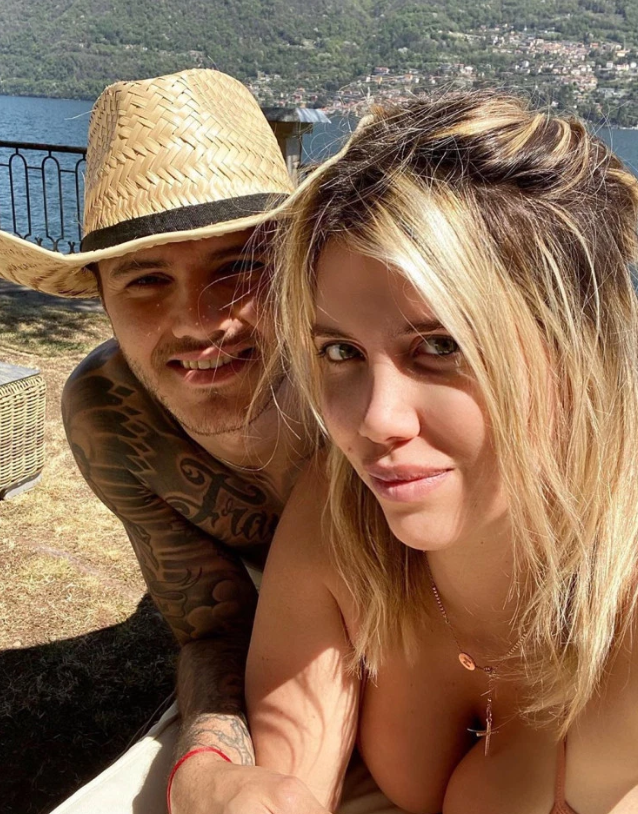 Wanda Icardi stuns Instagram and leaves NOTHING to imagination with busty display in tiny nightdress - Bóng Đá