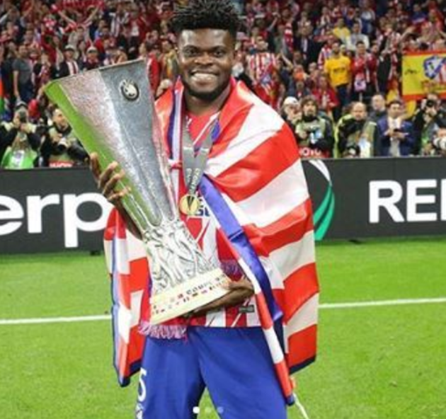 Arsenal new-boy Thomas Partey’s dad sold possessions to buy his son boots and get him a visa to chase football dream - Bóng Đá