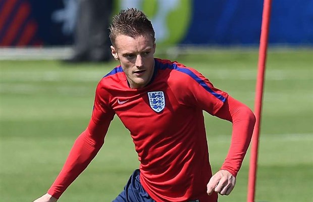 Vardy sẽ là người của Arsenal vào cuối tuần? Ảnh: Internet.