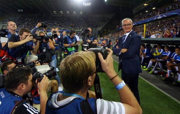 HLV Ranieri, người có công lớn nhất đưa Leicester đến Champions League, đã nhận được rất nhiều quan tâm từ cánh truyền thông. Ảnh: Internet.