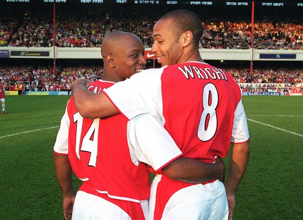 Thierry Henry đã thay thế Ian Wright trở thành tay săn bàn vĩ đại nhất của Arsenal. Ảnh: Internet.