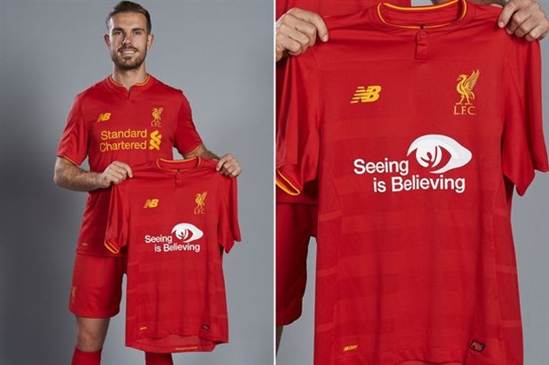 Liverpool sẽ sử dụng chiếc áo đấu ủng hộ chiến dịch từ thiện 'Seeing is Believing'. Ảnh: Internet.