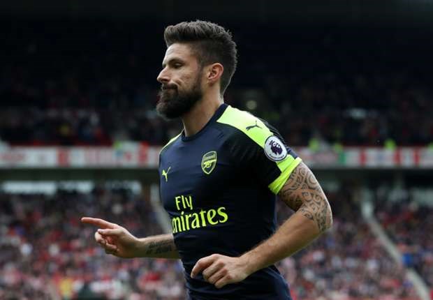 Trong khi Giroud đã có tới 2 bàn sau 2 pha chạm bóng. Ảnh: Internet