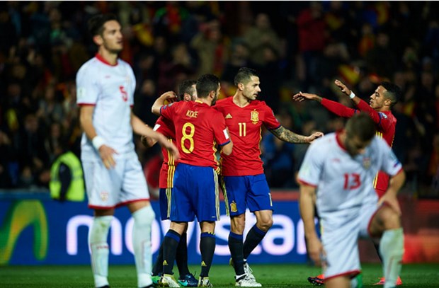 Mặc dù vậy trong một thế trận không có gì nổi bật, đội chủ nhà bất ngờ có bàn khai thông bế tắc ở phút thứ 34 với pha phản lưới của Darko Velkoski. Ảnh: Internet.