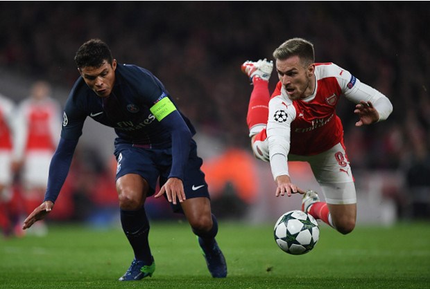 Bên cạnh đó, những tình huống va chạm, xô xát cũng đã xuất hiện.