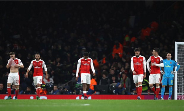 Trong đó có tới 2 tình huống phản lưới nhà của Marco Verratti và Alex Iwobi