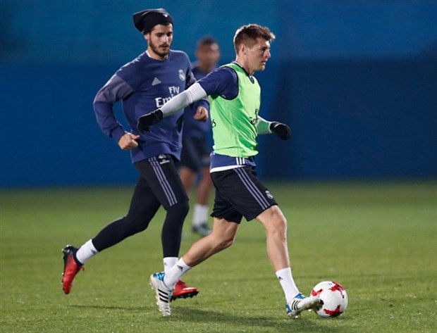 Những cầu thủ khác như Isco, Kross,.. cũng không chịu kém cạnh CR7.