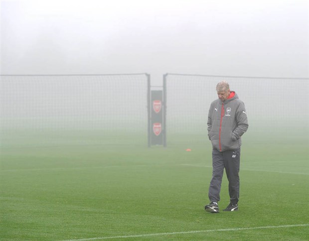 HLV Wenger hoàn toàn có quyền lo lắng khi buổi tập của các học trò đã diễn ra không thật sự suôn sẻ như kế hoạch.