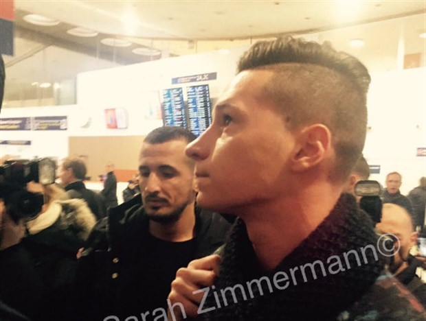 Draxler đã có mặt tại Pháp.