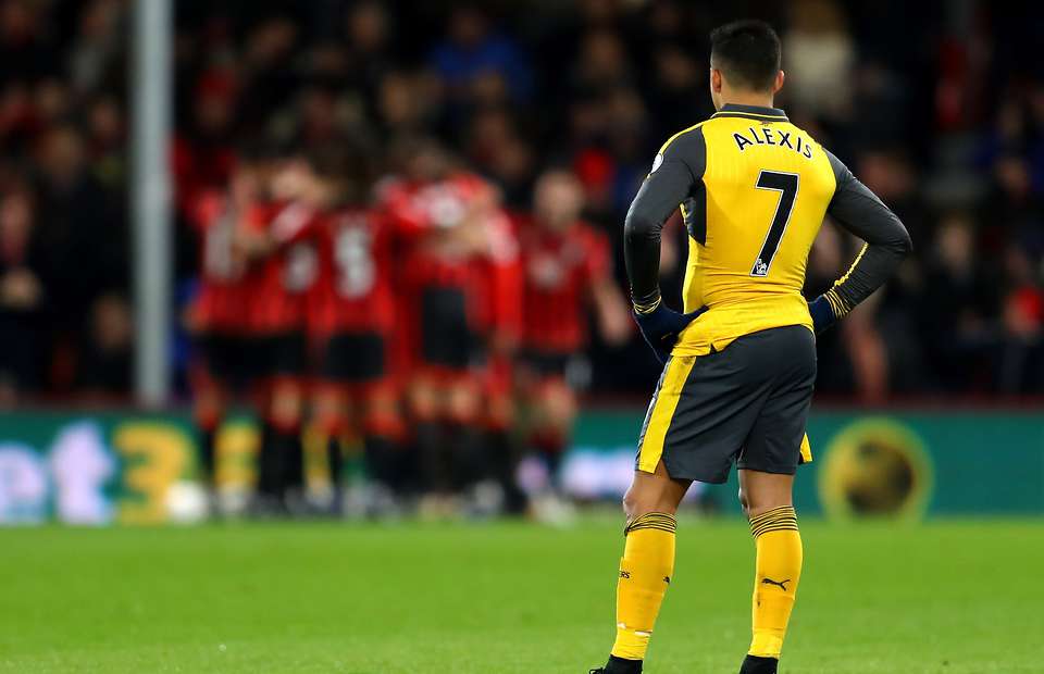 Sanchez đã 'chán' Arsenal?