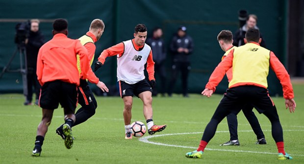 Coutinho đã không thể thi đấu từ tháng 11 sau khi dính chấn thương ở cổ chân.