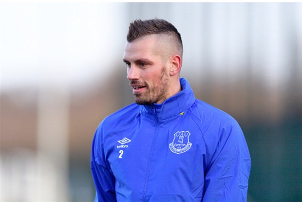 Chùm ảnh buổi tập đầu tiên của Schneiderlin tại Everton - Bóng Đá