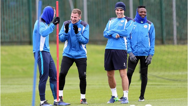 Buổi tập đầy tiếng cười của Leicester trước giờ chiến với Chelsea - Bóng Đá