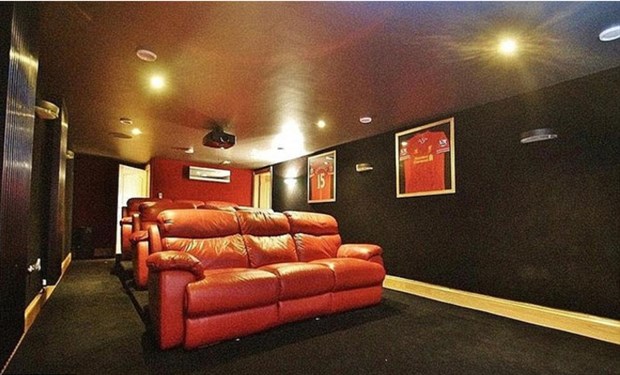 Chùm ảnh: Cận cảnh ngôi biệt thự 3 triệu bảng mới của Sterling  - Bóng Đá