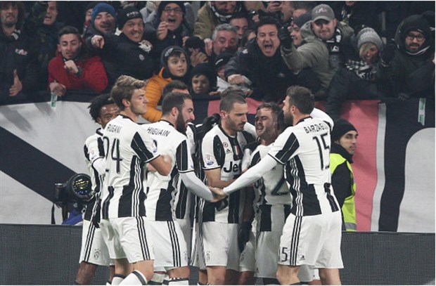 Với 2 bàn thắng sớm của Dybala (10') và Pjanic (21').