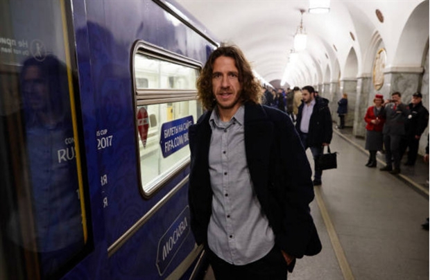 Chùm ảnh: Carles Puyol và một ngày chinh phục nước Nga - Bóng Đá