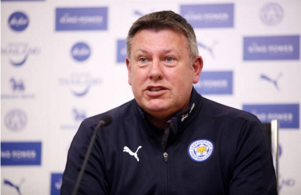 Quyết tâm trở lại, tướng mới bắt cầu thủ Leicester đội mưa tập luyện - Bóng Đá