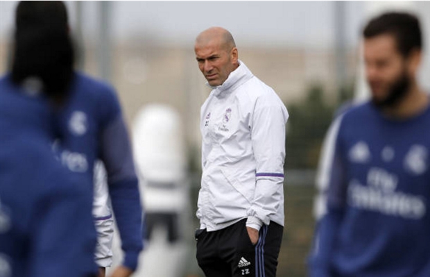 Vắng cả Bale lẫn Ronaldo, đây chắc chắn sẽ là một thử thách rất lớn dành cho HLV Zidane.
