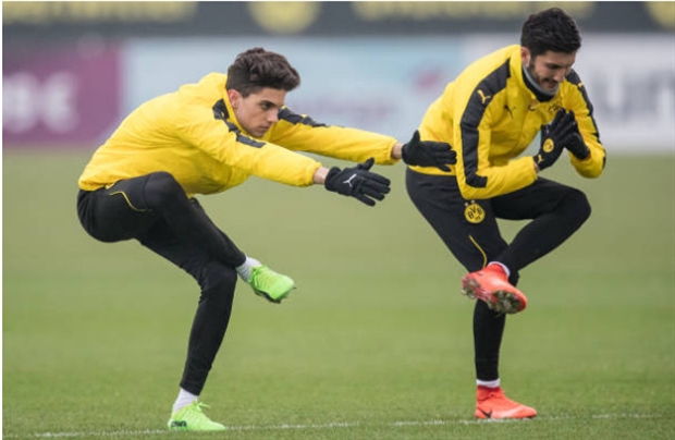 Chùm ảnh: Dortmund phấn khích chờ đợi một cú ngược dòng - Bóng Đá