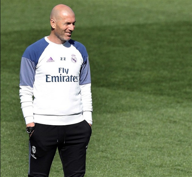 HLV Zidane dường như cũng đang có tâm lý rất thoải mái trước trận đấu tối nay.