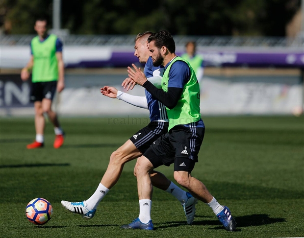 Các ngôi sao của Los Blanco cũng đã lập tức tỏ ra nghiêm túc trở lại.