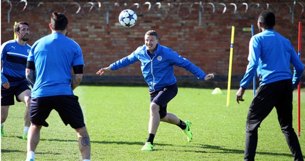 Shakespeare cũng đã giúp cho Bầy Cáo có được 2 chiến thắng với cùng tỷ số 3-1 trước Liverpool và Hull City.