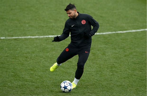 Hàng thủ của Man City đón cú hích lớn trước thềm trận đấu Porto - Bóng Đá