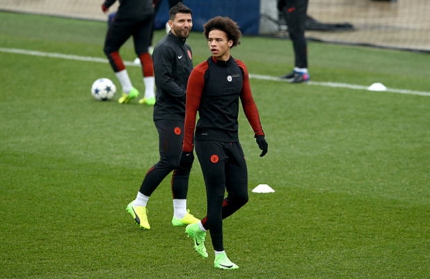 Hàng thủ của Man City đón cú hích lớn trước thềm trận đấu Porto - Bóng Đá