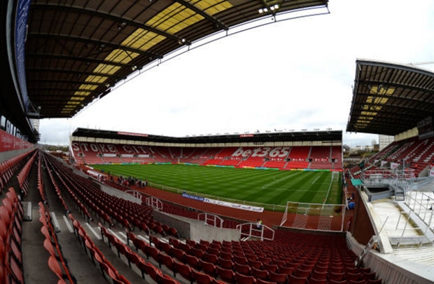 Mọi công tác chuẩn bị cho trận đấu lúc này đều đã được BTC sân hoàn tất.