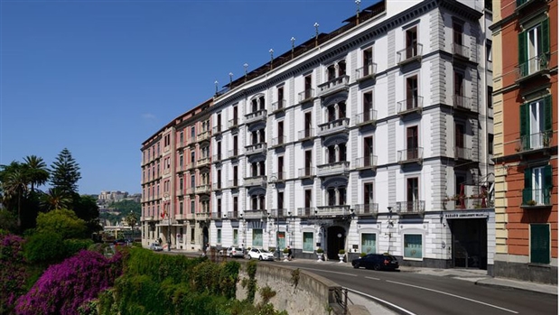 Grand Hotel Parker là một trong những khách sạn nổi tiếng nhất tại thành phố cảng Naples.