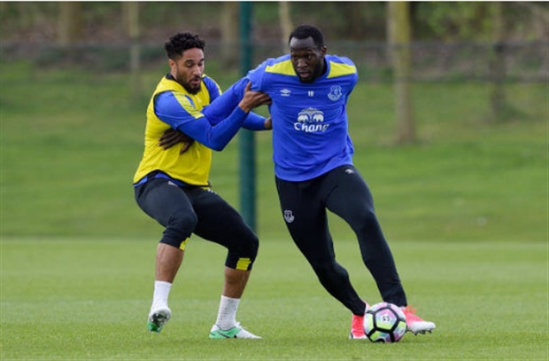 Đa số nguồn tin tại Anh đều cho rằng tiền đạo người Bỉ sẽ rời đội bóng phố Cảng để tìm kiếm cơ hội chơi tại Champions League.