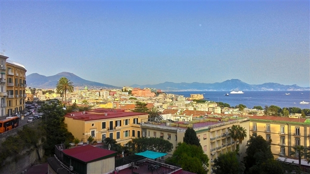 Nơi đây tọa lạc tại khu vực Posillipo, khách sạn sang trọng này cách Viện bảo tàng và Phòng trưng bày nghệ thuật Palazzo delle Arti Napoli, Villa Comunale và Lâu đài Sant'Elmo khoảng 2 km.