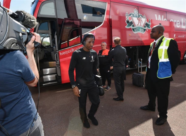 Các ngôi sao của Liverpool lúc này đều đã có mặt ta Britannia và chuẩn bị cho trận đấu sắp tới.