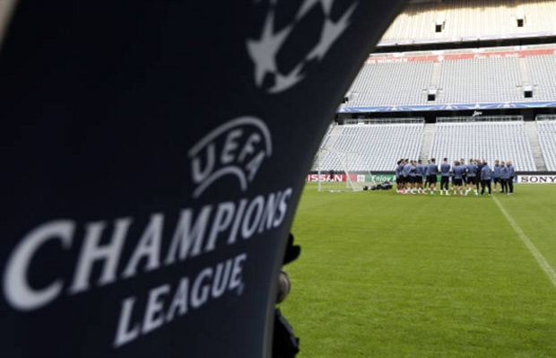 Các thành viên của Real Madrid vừa qua đã có buổi tập làm quen sân tại Allianz Arena để chuẩn bị cho trận đấu với Bayern Munich vào tối nay.