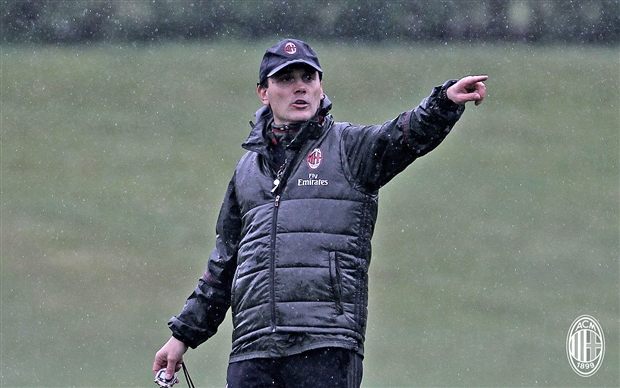 Có lẽ đây là một 'án phạt' nhẹ của HLV Montella dành cho các học trò sau thất bại trước Empoli ở vòng trước.