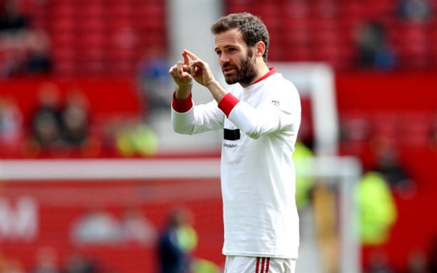 Đồng đội về hết, Mata vẫn âm thầm ở lại Old Trafford tập luyện - Bóng Đá