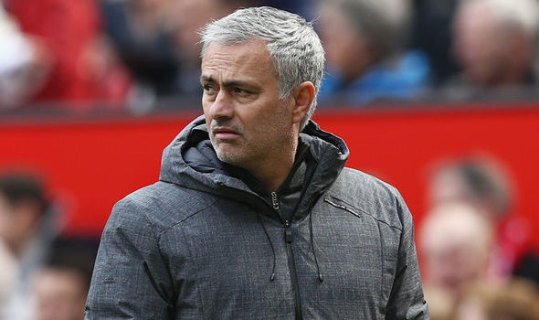 Phát cáu vì chấn thương, Mourinho sẽ làm điều khó tin - Bóng Đá
