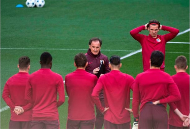 Griezmann đầy nữ tính xuất hiện tại Bernabeu - Bóng Đá